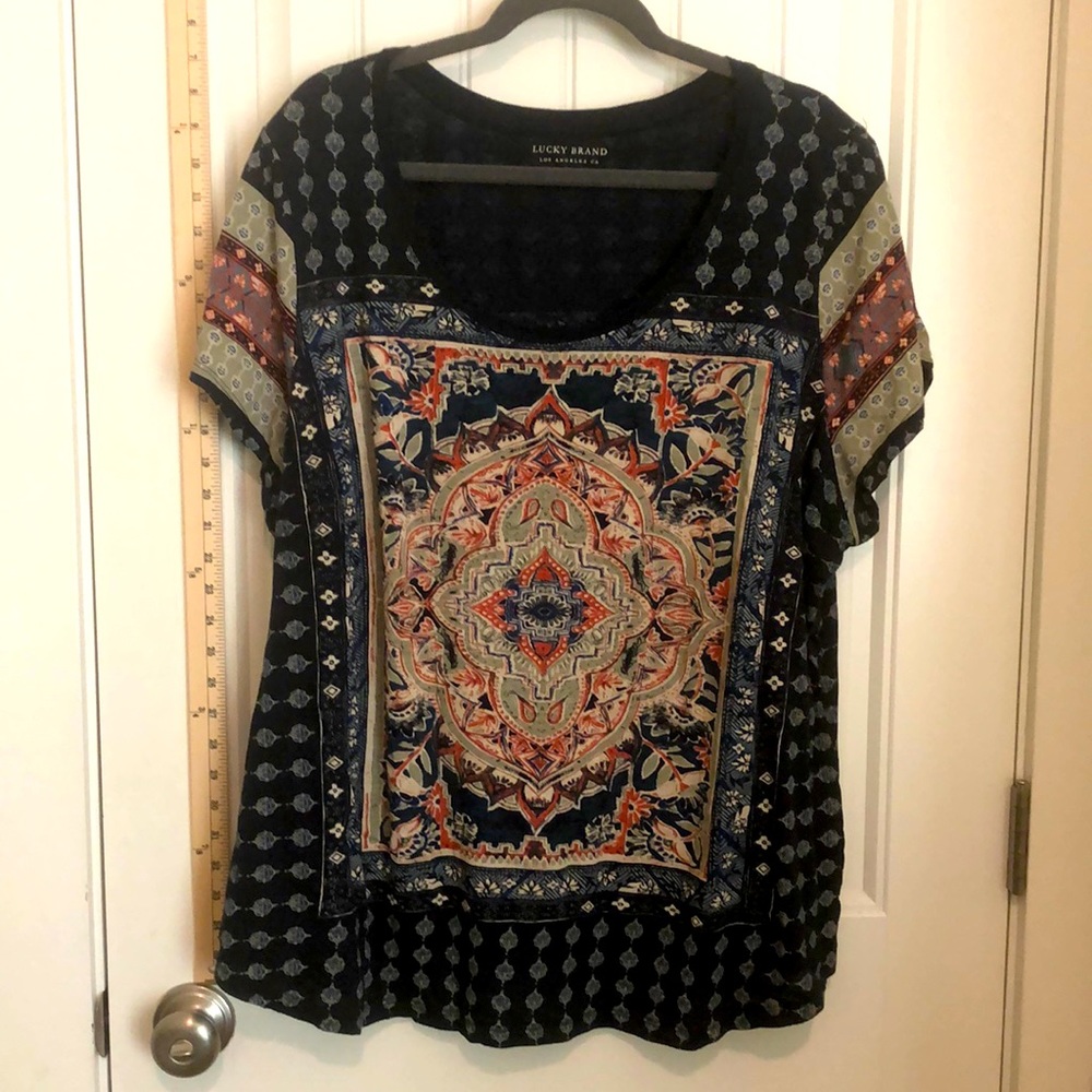 Lucky Brand, scoop Neck T shirt